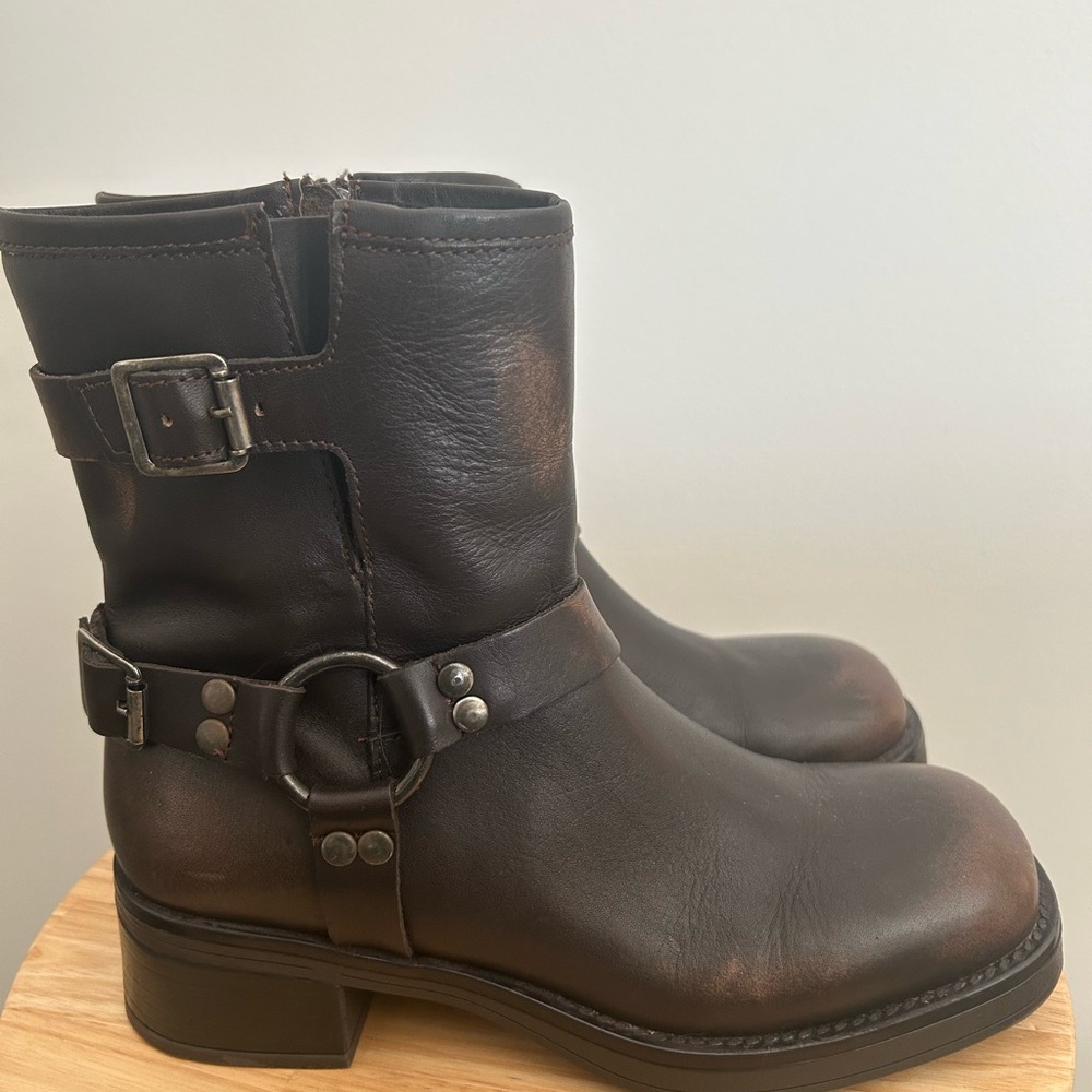 Steve Madden Brown Brixton Boots - Picture 2 of 8